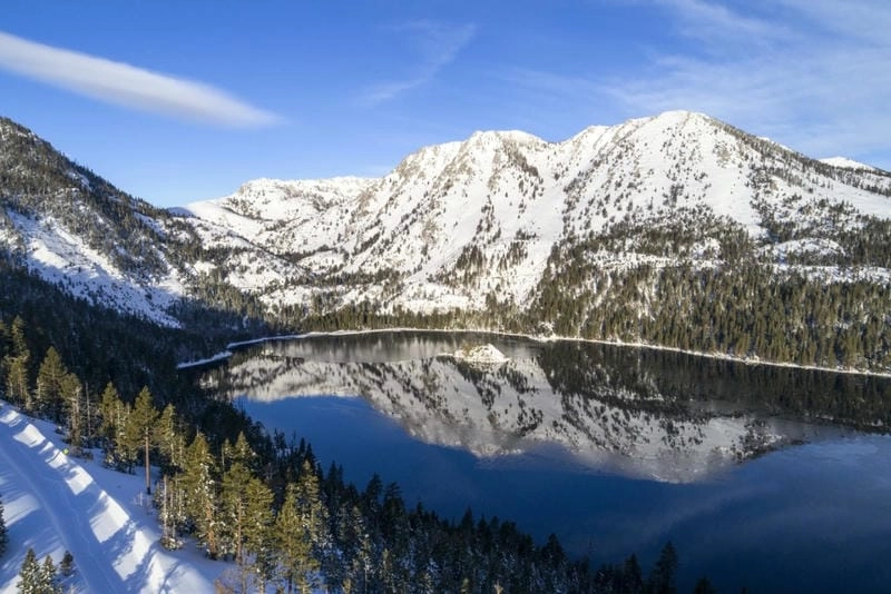 Trải nghiệm đáng nhớ mùa đông tuyết rơi Lake Tahoe