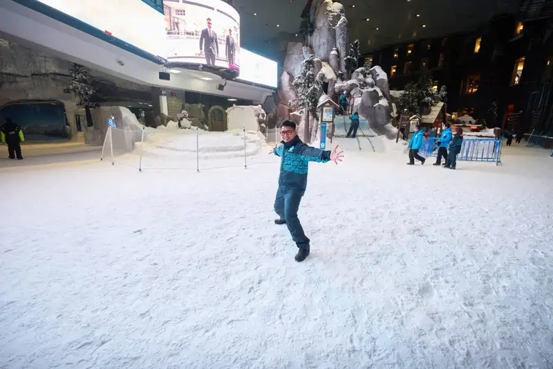Trải nghiệm Khu trượt tuyết trong nhà Ski Dubai tại Dubai Mall