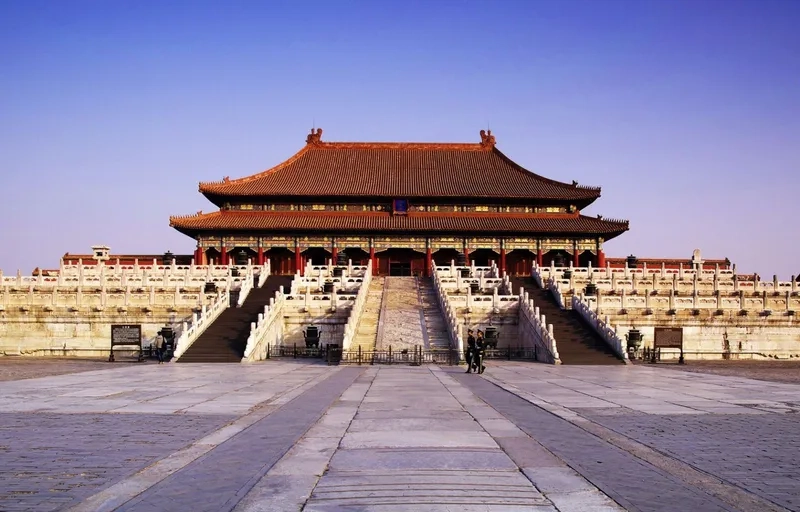 Tử Cấm Thành vẫn uy nghi giữa dòng thời gian