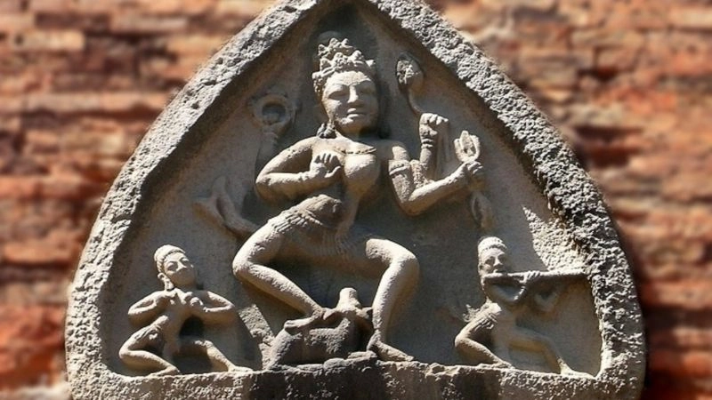 Văn hóa Chăm đậm đà tại Tháp Bà Ponagar