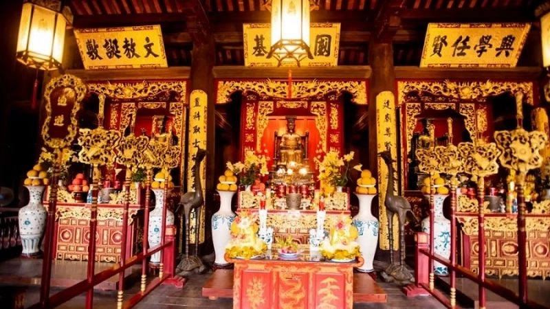 Văn Miếu Quốc Tử Giám cổ kính giữa lòng thủ đô
