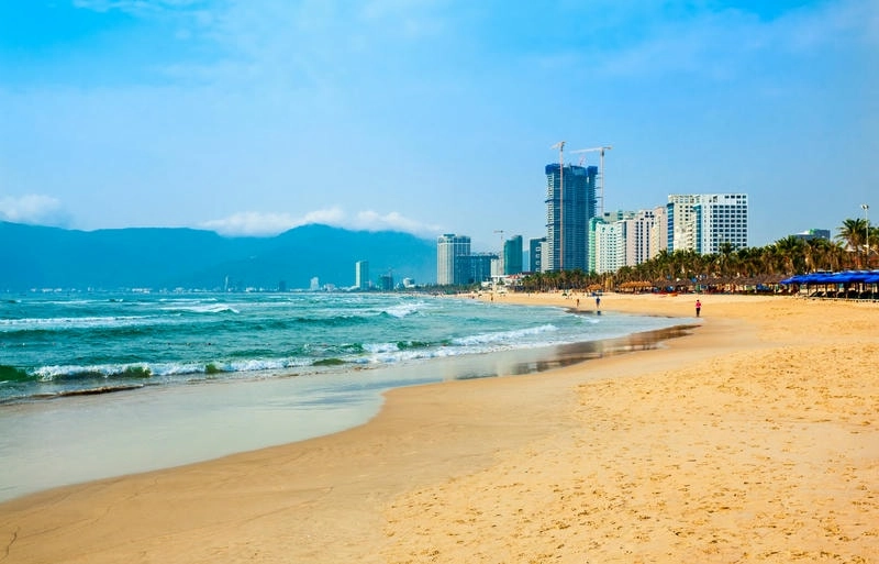 Vẻ đẹp Bãi biển Mỹ Khê Đà Nẵng thu hút du khách