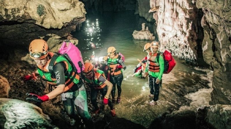 Vẻ đẹp Động Phong Nha làm say đắm lòng người