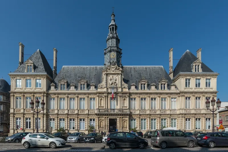 Vẻ đẹp hoài cổ khó quên của Reims