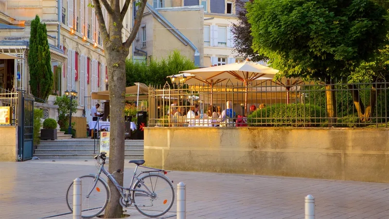 Vẻ đẹp kiến trúc Gothic của Reims say đắm