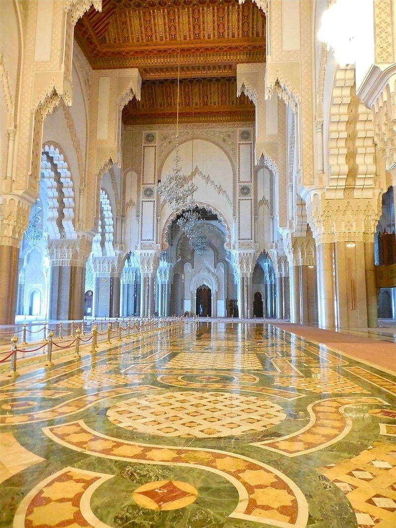 Vẻ đẹp thiết kế Hồi giáo của Nhà thờ Hồi giáo Hassan II
