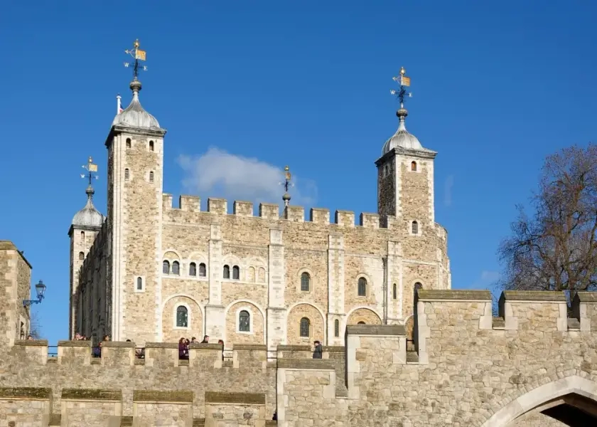Vẻ đẹp trường tồn qua thời gian của Tháp London