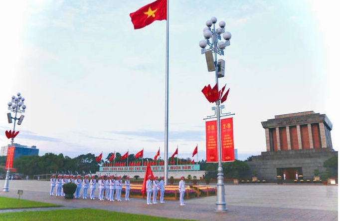 Ý nghĩa sâu sắc của Quốc kỳ Việt Nam và quy định treo cờ