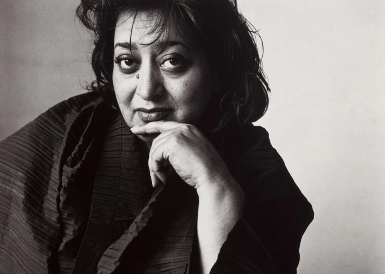 Zaha Hadid: Nữ hoàng Đường cong và Di sản Kiến trúc Vĩ đại